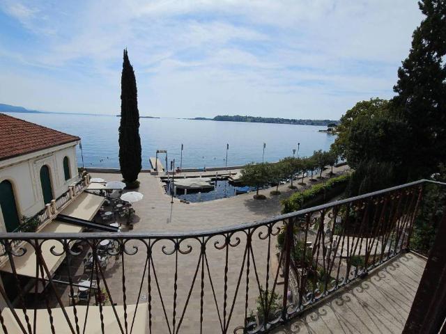 Villa Indipendente in vendita a Comunità Montana Parco Alto Garda bresciano, Salò