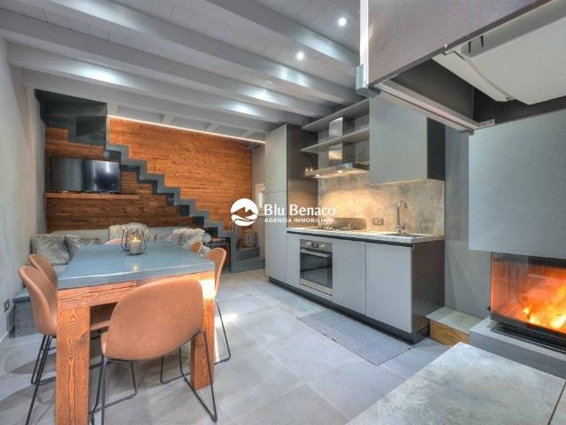Villa Indipendente in vendita a Comunità Montana Parco Alto Garda bresciano, Gargnano