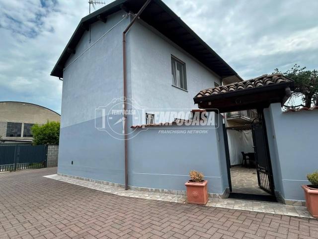Villa Indipendente in vendita a Garlasco, Lombardia