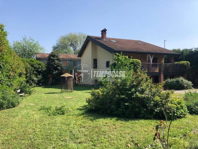 Villa Indipendente in vendita a Garlasco, Lombardia