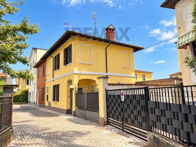 Villa Indipendente in vendita a Garlasco, Lombardia