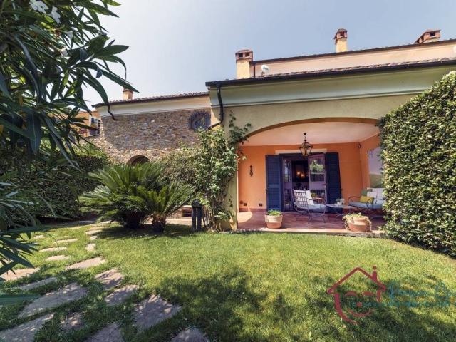 Villa Indipendente in vendita a Garlenda, Liguria