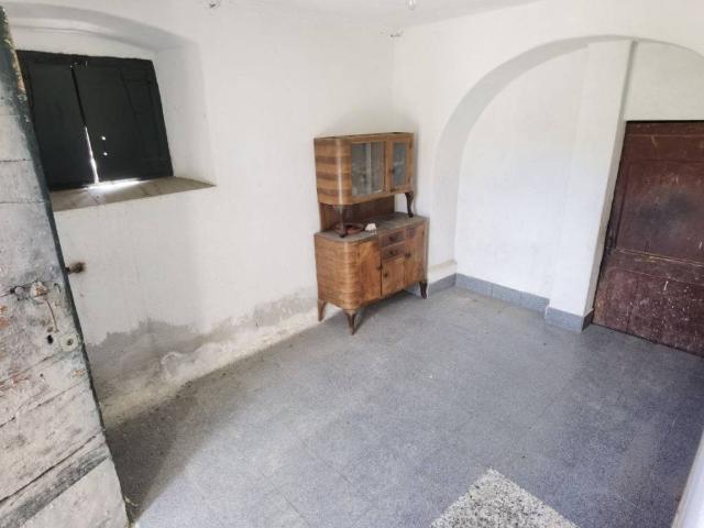 Villa Indipendente in vendita a Garlenda, Liguria