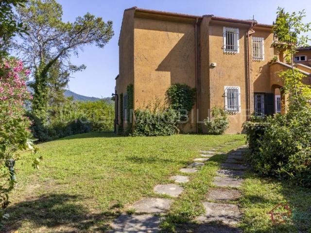 Villa Indipendente in vendita a Garlenda, Liguria
