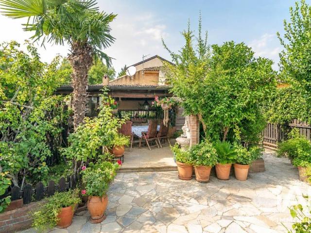 Villa Indipendente in vendita a Garlenda, Liguria