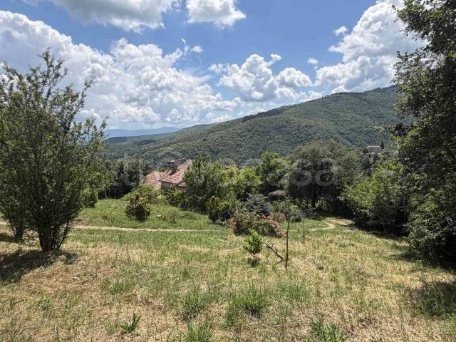 Villa Indipendente in vendita a Poggiolino, Castel San Niccolò