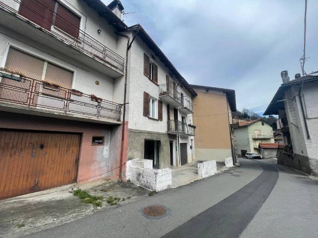 Villa Indipendente in vendita a Garzeno, Lombardia