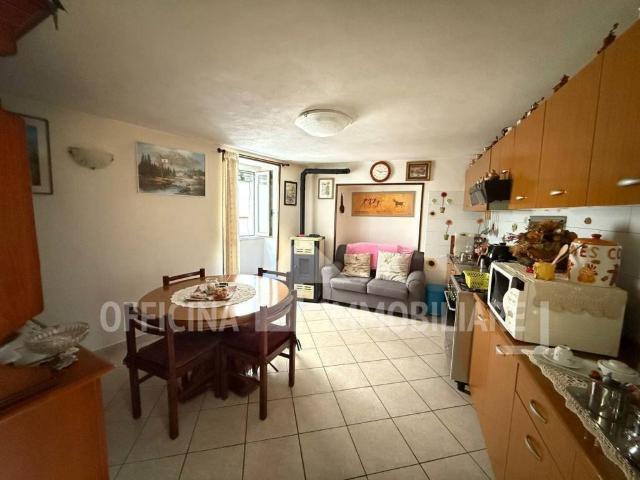 Villa Indipendente in vendita a Garzeno, Lombardia