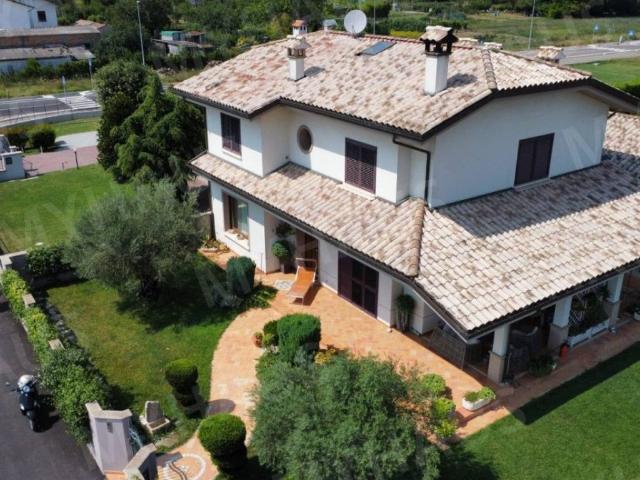 Villa Indipendente in vendita a Gatteo a Mare, Gatteo
