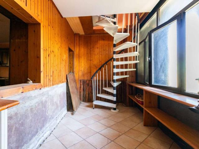 Villa Indipendente in vendita a Revislate, Novara