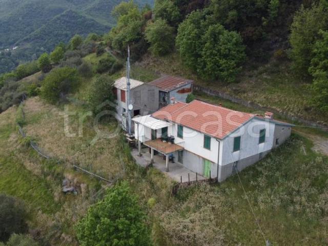 Villa Indipendente in vendita a Moconesi, Gattorna