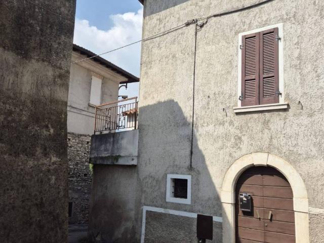 Villa Indipendente in vendita a Comunità montana della Valle Sabbia, Gavardo