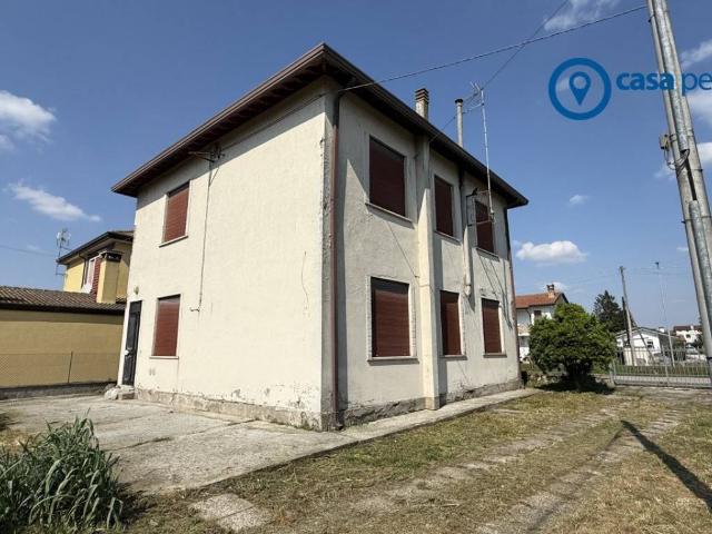 Villa Indipendente in vendita a Gavello, Veneto
