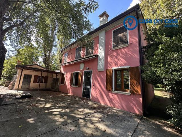 Villa Indipendente in vendita a Gavello, Rovigo