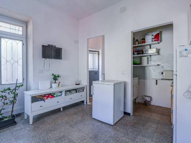 Villa Indipendente in vendita a Oltrona al Lago, Gavirate