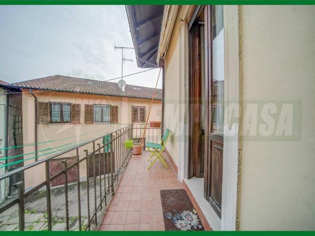 Villa Indipendente in vendita a Comunità Montana Valli del Verbano, Gavirate
