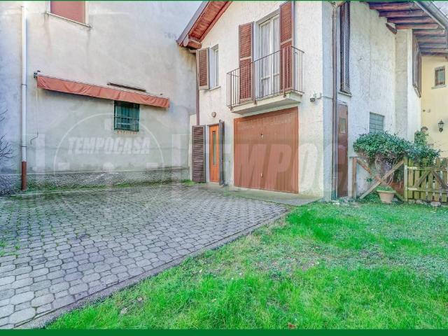 Villa Indipendente in vendita a Comunità Montana Valli del Verbano, Gavirate