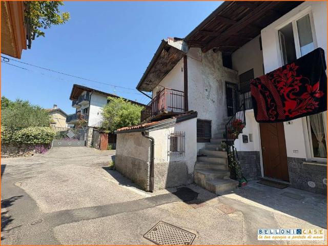 Villa Indipendente in vendita a Comunità Montana Valli del Verbano, Gavirate