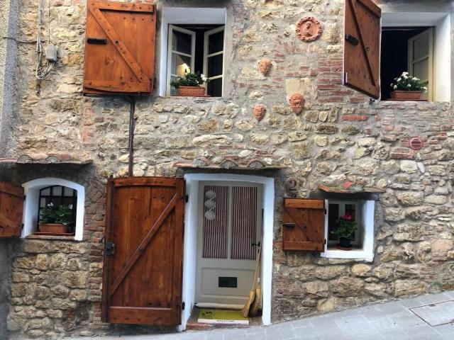 Villa Indipendente in vendita a Bivio Di Ravi, Toscana