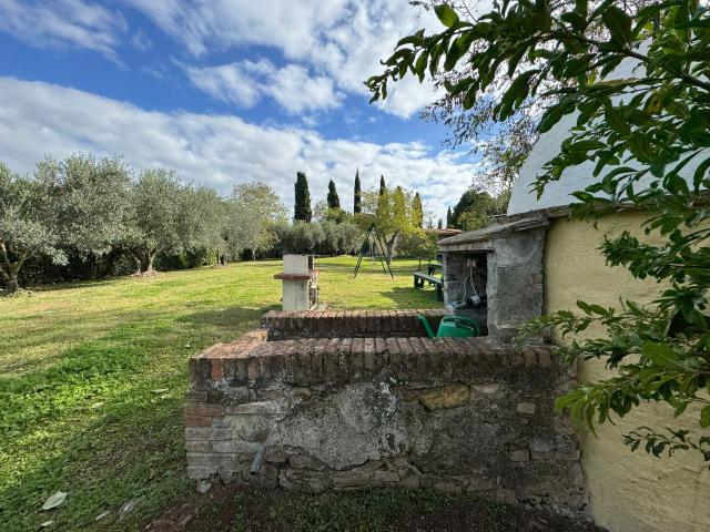 Villa Indipendente in vendita a Bivio Di Ravi, Toscana