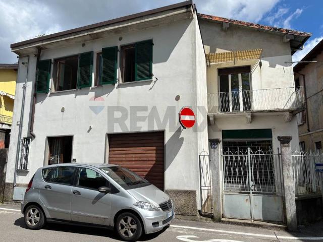 Villa Indipendente in vendita a Gazzada Schianno, Schianno