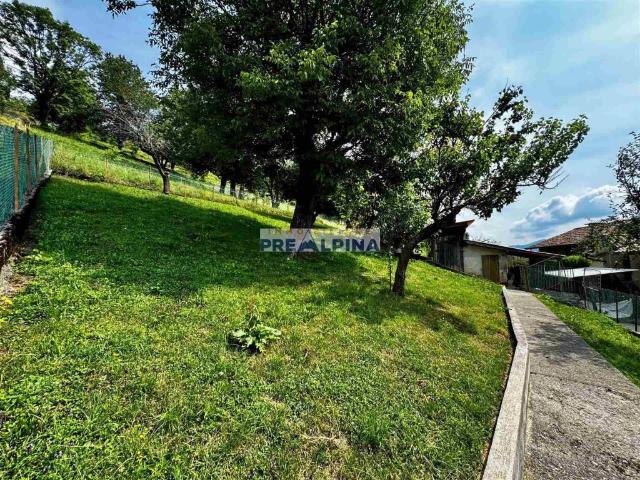 Villa Indipendente in vendita a Gazzaniga, Lombardia