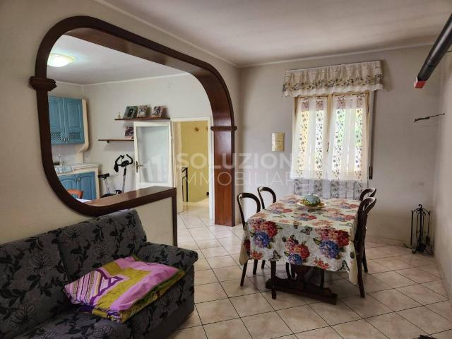 Villa Indipendente in vendita a Rova, Gazzaniga