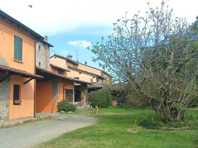 Villa Indipendente in vendita a Gazzola, Reggio Emilia