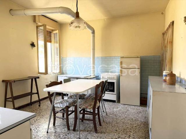 Villa Indipendente in vendita a Gazzuolo, Lombardia