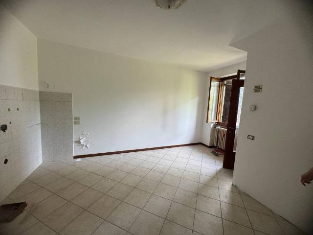 Villa Indipendente in vendita a Comunità Montana Valli del Verbano, Gemonio