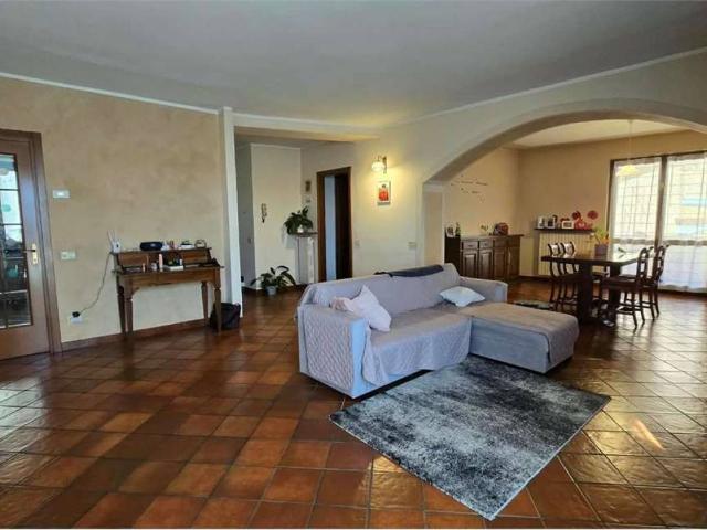 Villa Indipendente in vendita a Gemonio, Varese