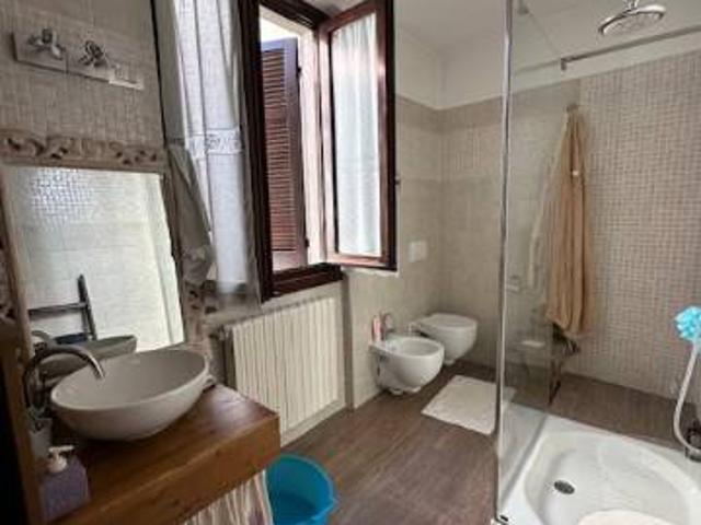 Villa Indipendente in vendita a Comunità Montana Valli del Verbano, Gemonio