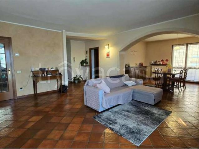Villa Indipendente in vendita a Gemonio, Varese
