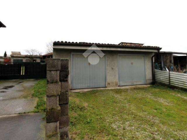Villa Indipendente in vendita a Genivolta, Lombardia