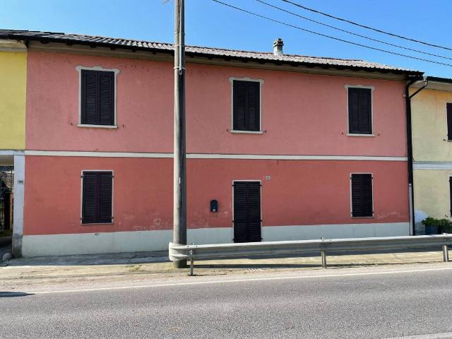 Villa Indipendente in vendita a Genivolta, Lombardia