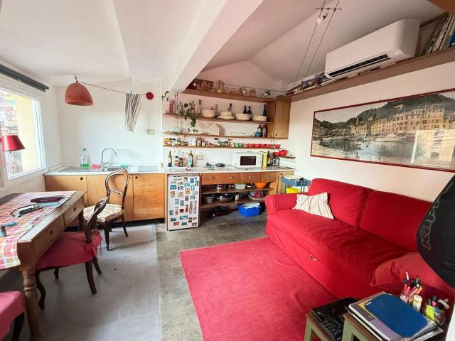 Villa Indipendente in vendita a Medio Levante, Serra Riccò