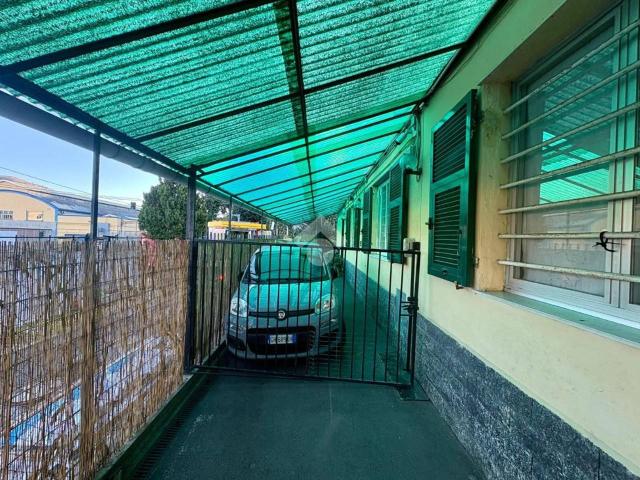 Villa Indipendente in vendita a Medio Ponente, Serra Riccò