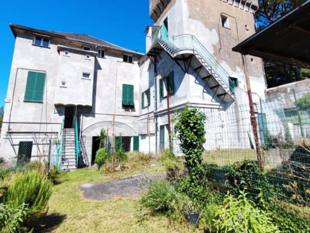 Villa Indipendente in vendita a Val Polcevera, Serra Riccò