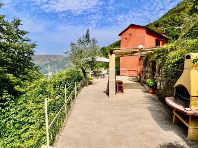 Villa Indipendente in vendita a Levante, Serra Riccò