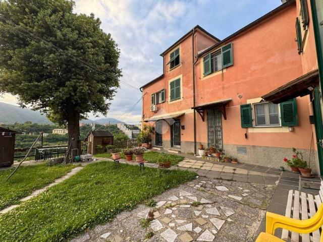 Villa Indipendente in vendita a Val Polcevera, Serra Riccò