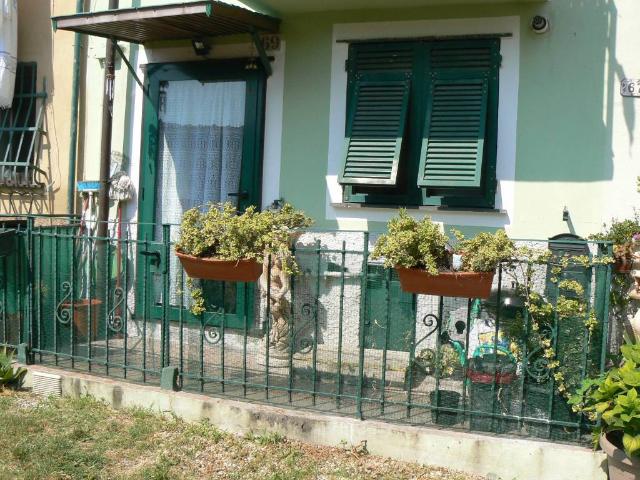 Villa Indipendente in vendita a Media Val Bisagno, Serra Riccò