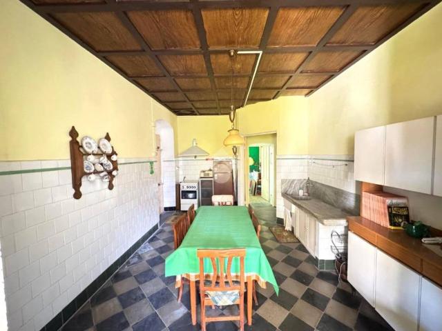 Villa Indipendente in vendita a Val Polcevera, Serra Riccò