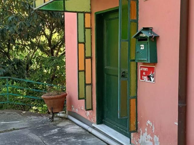 Villa Indipendente in vendita a Val Polcevera, Serra Riccò