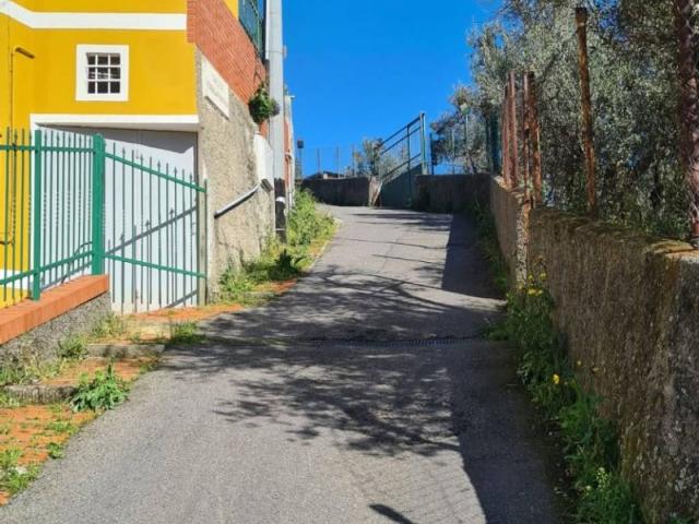 Villa Indipendente in vendita a Levante, Serra Riccò