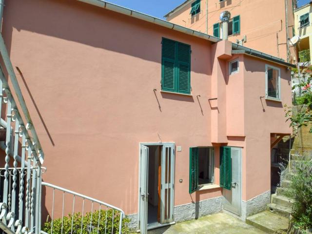 Villa Indipendente in vendita a Crevari, Serra Riccò