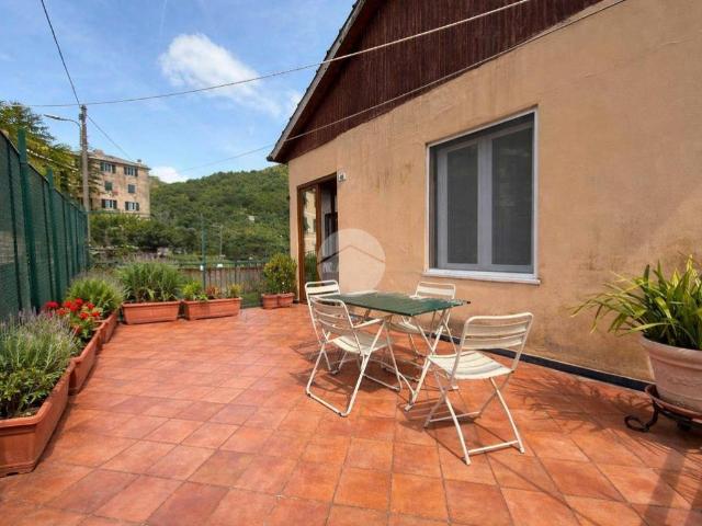 Villa Indipendente in vendita a Levante, Serra Riccò