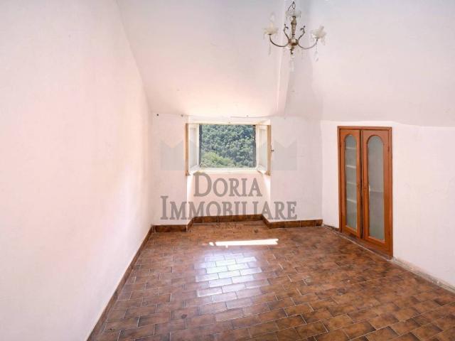 Villa Indipendente in vendita a Levante, Serra Riccò