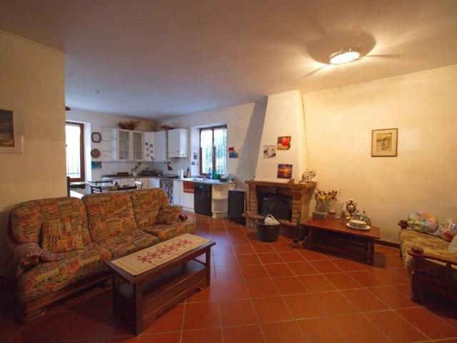 Villa Indipendente in vendita a Serino, Genova