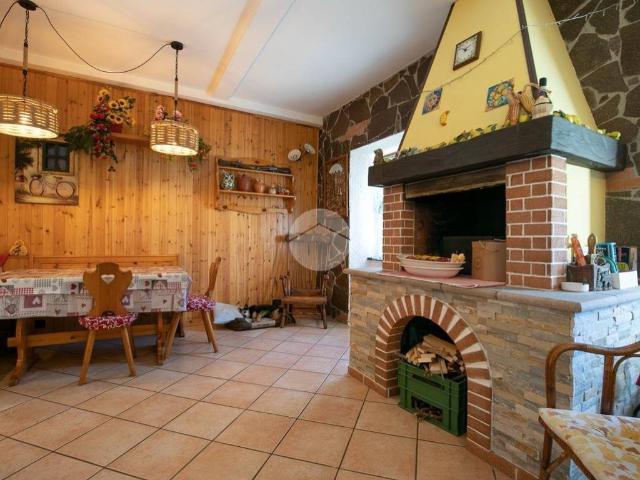 Villa Indipendente in vendita a Bassa Val Bisagno, Serra Riccò