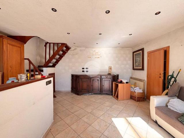 Villa Indipendente in vendita a Levante, Serra Riccò